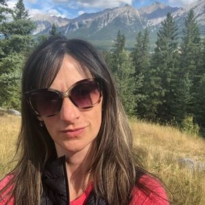 Meet your Posher, Maxine